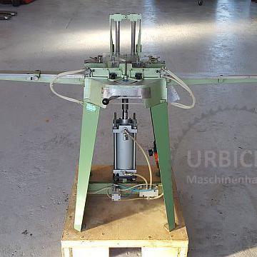 Schleicher pneumatische Sprossenstanze, Referenznummer 13